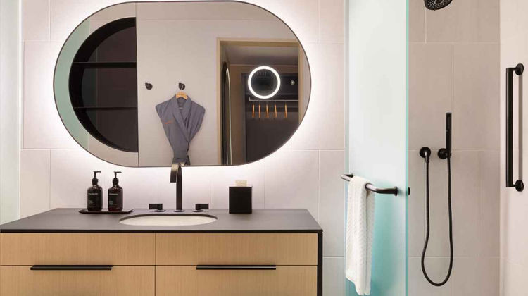 Canopy by Hilton Toronto Yorkville Room