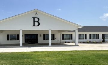 Boyd Farmhouse Inn
