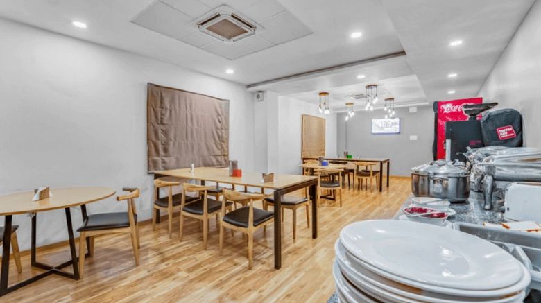 <b>UPAR Hotels Nungambakkam Restaurant</b>