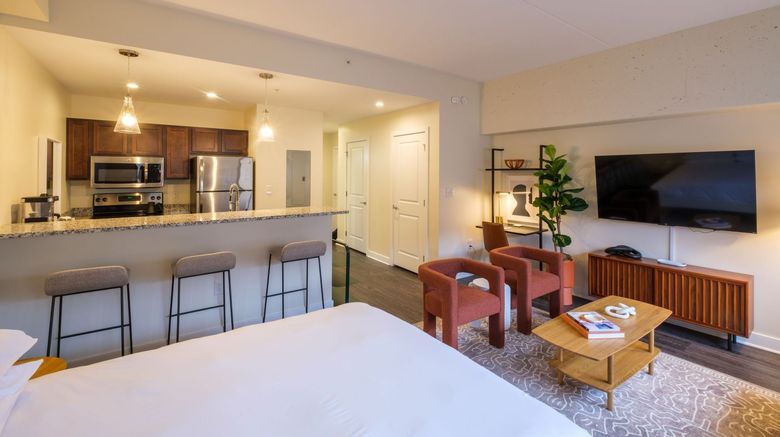 <b>Mint House Philadelphia-Queen Village Suite</b>
