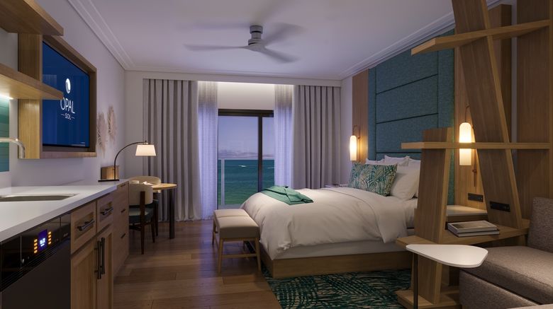 <b>Opal Sol Room</b>