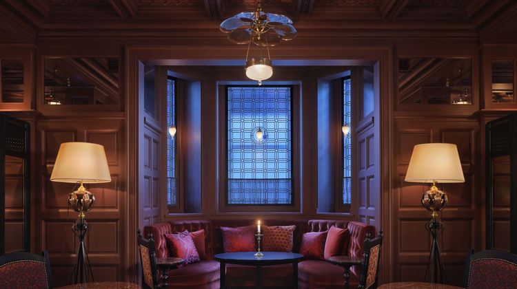 At Sloane Bar/Lounge