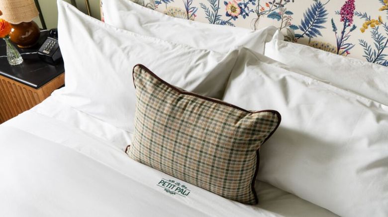 <b>Le Petit Pali at Ocean Ave Room</b> <b>Le Petit Pali at Ocean Ave Room</b>