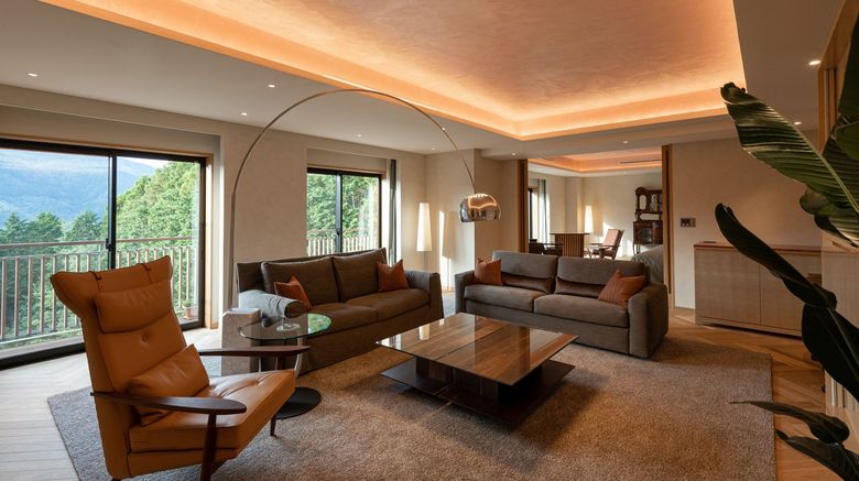 <b>The Hiramatsu Hotel & Resort Sengokuhara Suite</b> <b>The Hiramatsu Hotel & Resort Sengokuhara Suite</b>