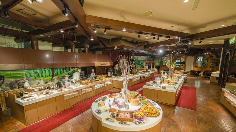 <b>Rusutsu Resort Hotel & Convention Restaurant</b> <b>Rusutsu Resort Hotel & Convention Restaurant</b>