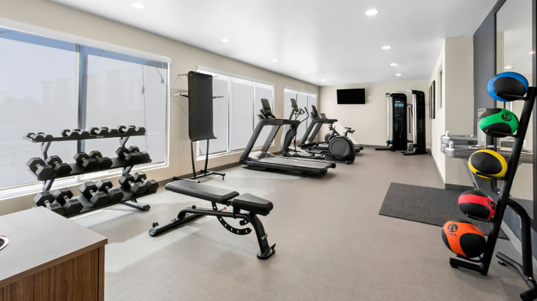 <b>Everhome Suites Glendale Health</b> <b>Everhome Suites Glendale Health</b>