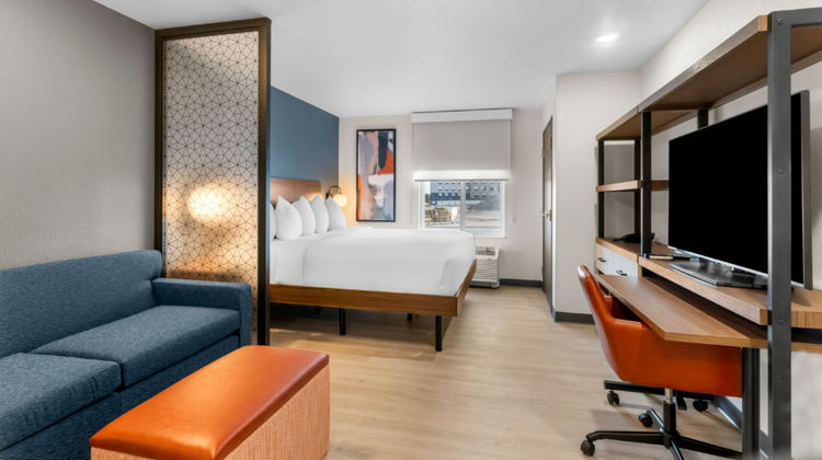 Everhome Suites Cheyenne Room