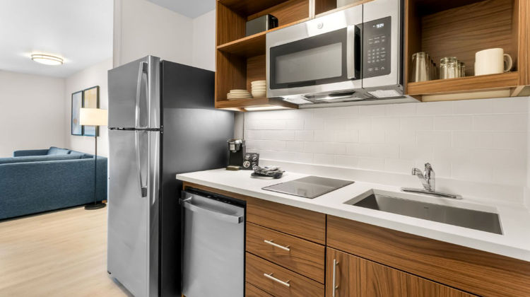 Everhome Suites Cheyenne Suite