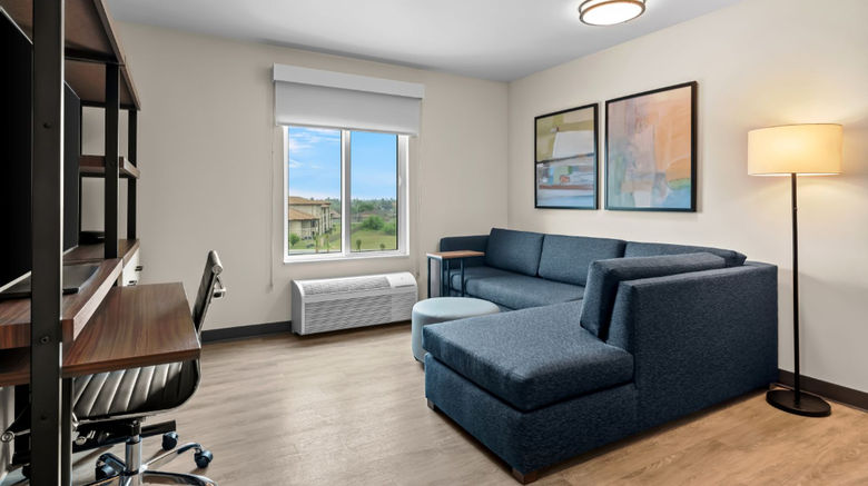 <b>Everhome Suites Brownsville Suite</b>
