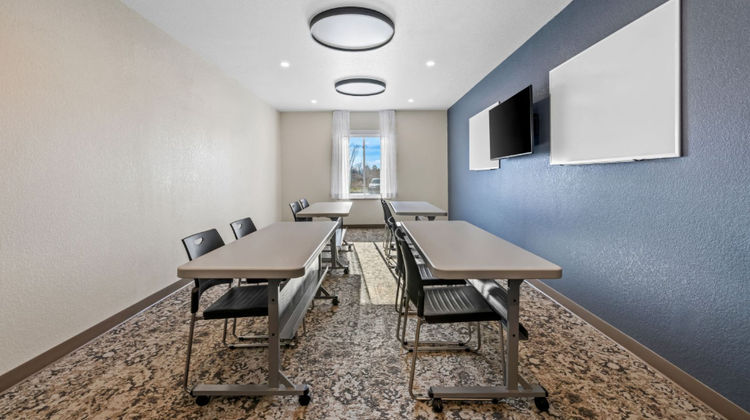 Everhome Suites Rochester Greece Meeting