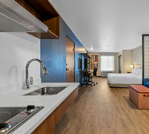 Everhome Suites Rochester Greece Room