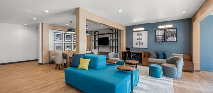 Everhome Suites Fayetteville Lobby