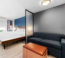 Everhome Suites Fayetteville Room