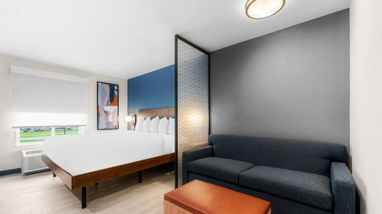 Everhome Suites Fayetteville Room
