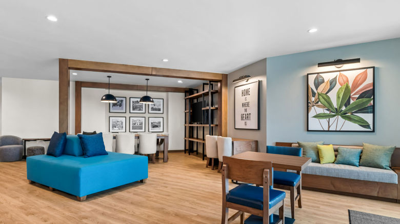 <b>Everhome Suites Temecula Lobby</b>
