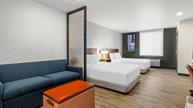 <b>Everhome Suites Temecula Room</b>