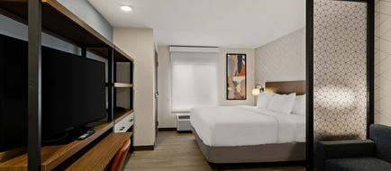 Everhome Suites Portsmouth - Newington Room