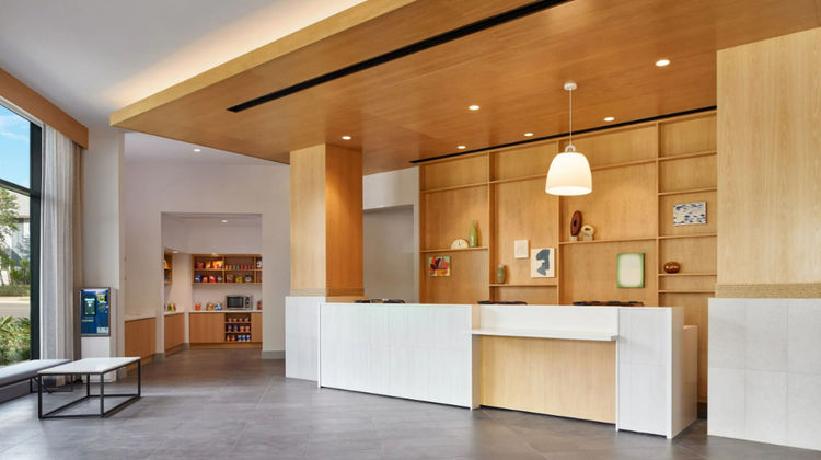 Hyatt Place at Ho'opili Lobby