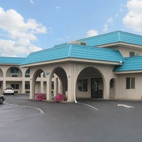Timberland Inn & Suites