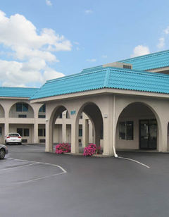 Timberland Inn & Suites