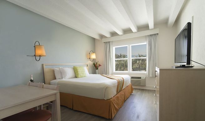 The Broadmore Miami Beach Room