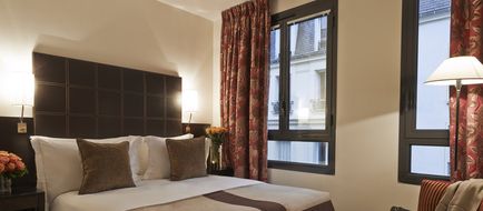 Plaza Tour Eiffel Hotel Room