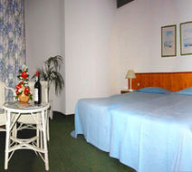 Windsor Hotel Room