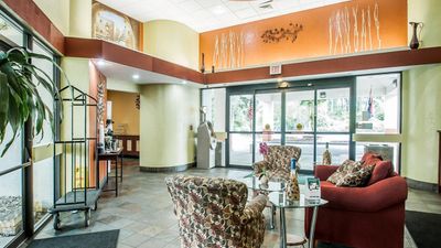 Red Lion Inn & Suites Kansas City