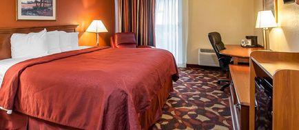 Red Lion Inn & Suites Kansas City Room