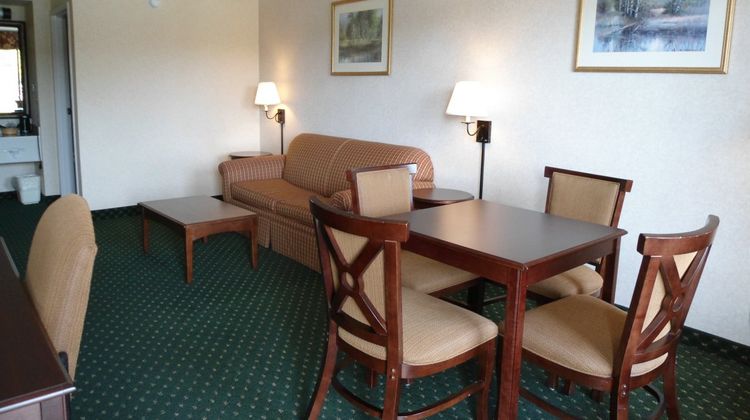 Quality Inn Easton Suite