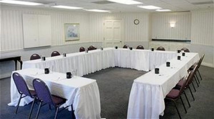 Sonesta ES Suites St. Louis Meeting