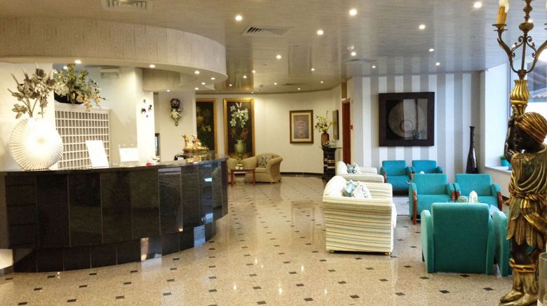 <b>Hotel Cristal Caldas Lobby</b>