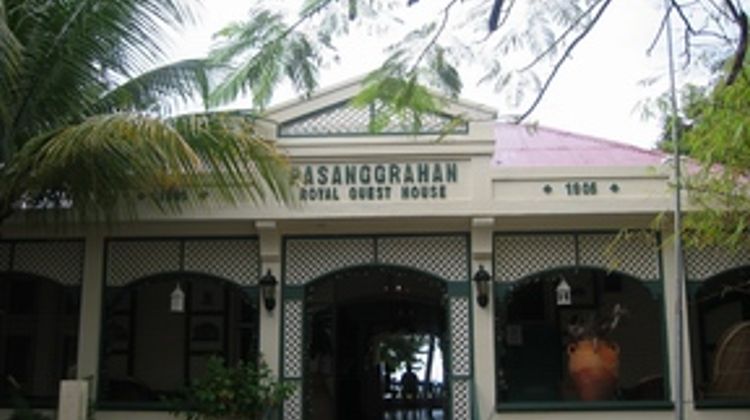 Passangrahan Royal Guest House Exterior