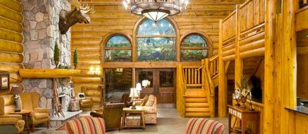 Garland Lodge & Resort Lobby