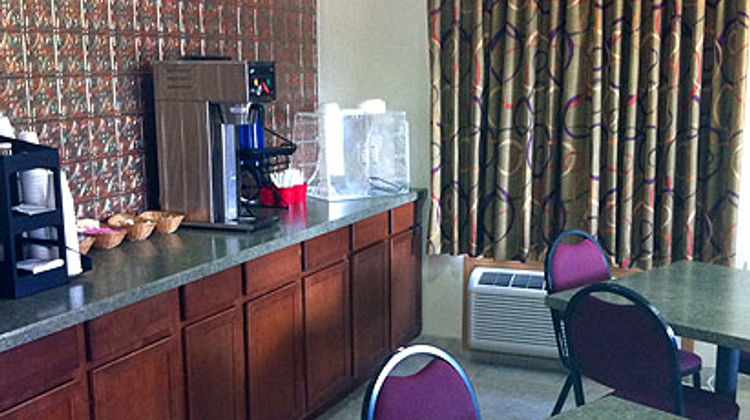 Columbus Motel Lobby