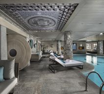 Hotel Le K2 Altitude Pool