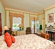 Historic Kent Manor Inn Room
