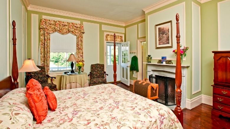 <b>Historic Kent Manor Inn Room</b>