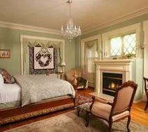 King's Cottage Bed & Breakfast Room