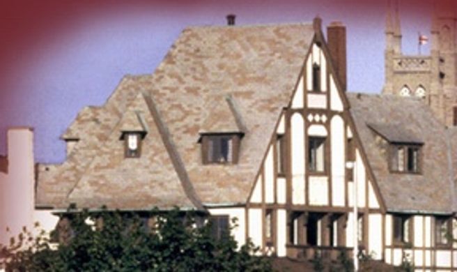 Red Coach Inn Exterior