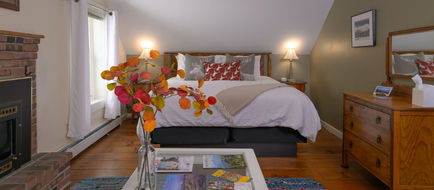 Brass Lantern Inn B&B Room