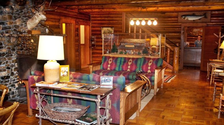 <b>Weasku Inn Lobby</b>