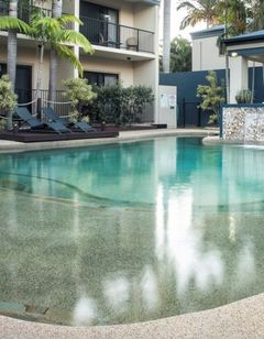 Coral Cay Resort