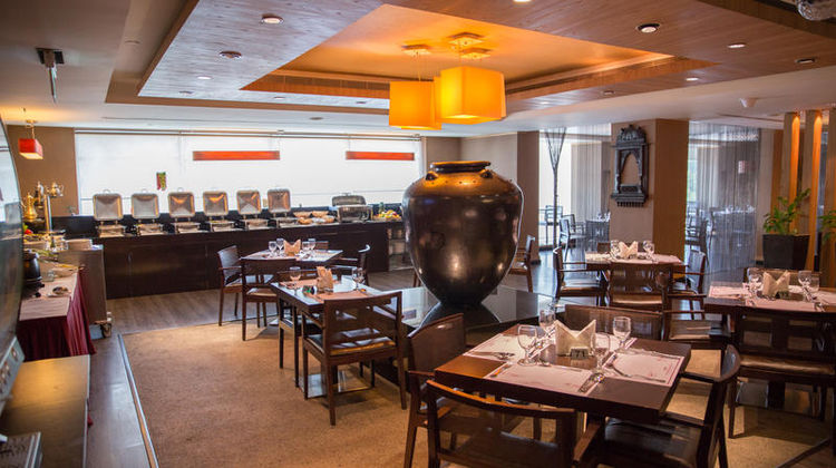 Saffron Boutique Hotel Dubai Restaurant