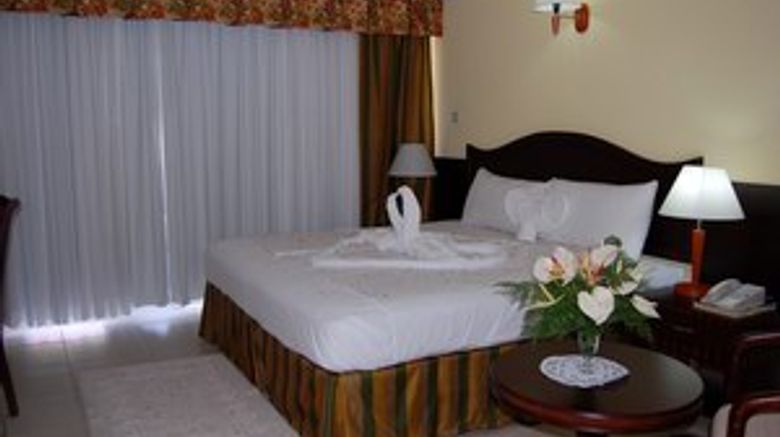 <b>Bay Gardens Marina Haven Room</b> <b>Bay Gardens Marina Haven Room</b>