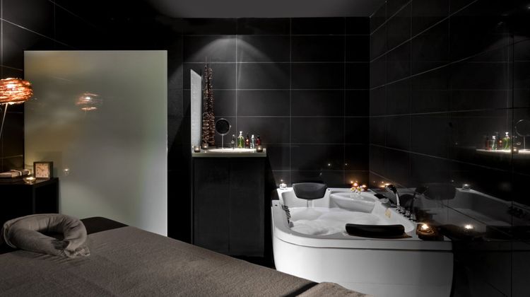 One World Hotel Spa