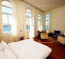 Ajia Hotel Suite