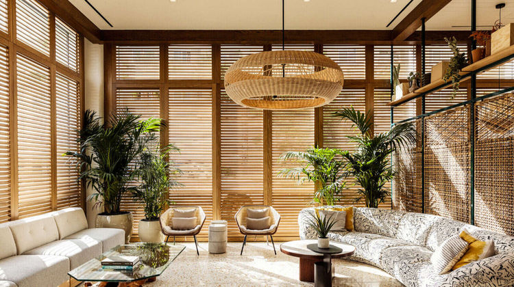 Hotel June Lobby