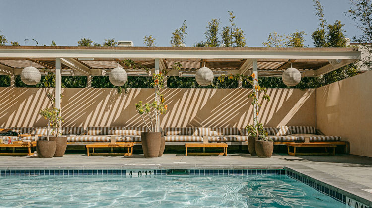Hotel June Pool