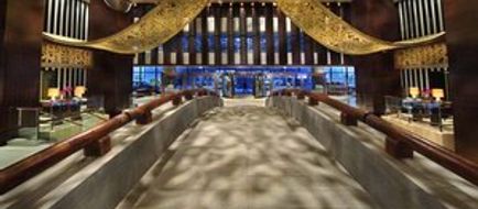 Jin Jiang International Hotel Lobby